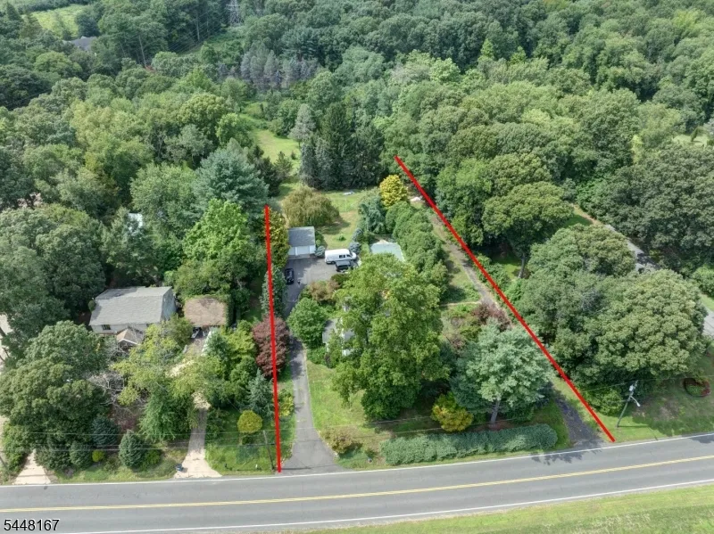 52 Cottrell Rd Old Bridge, NJ 07747
