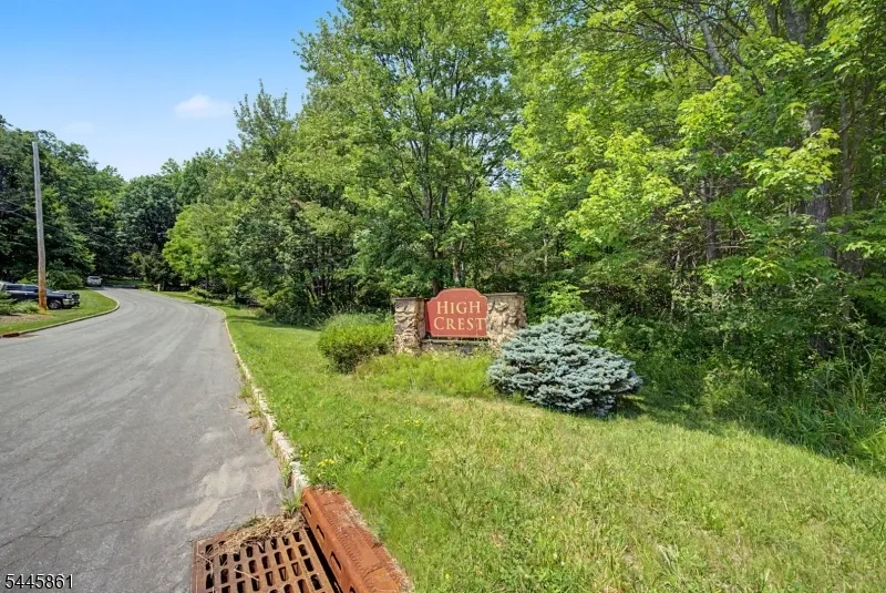 242 W Mountain Rd Sparta, NJ 07871