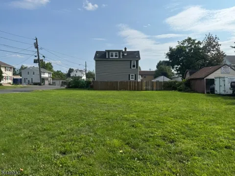 682 Jefferson Avenue