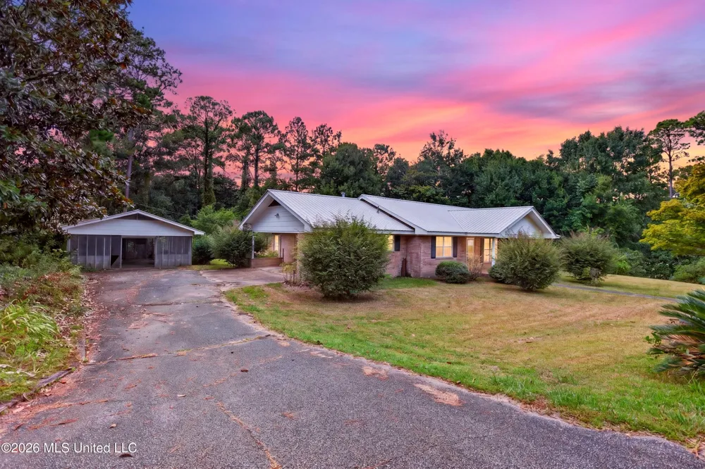 140 Holleman Street Wiggins, MS 39577