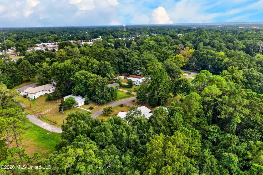 140 Holleman Street Wiggins, MS 39577