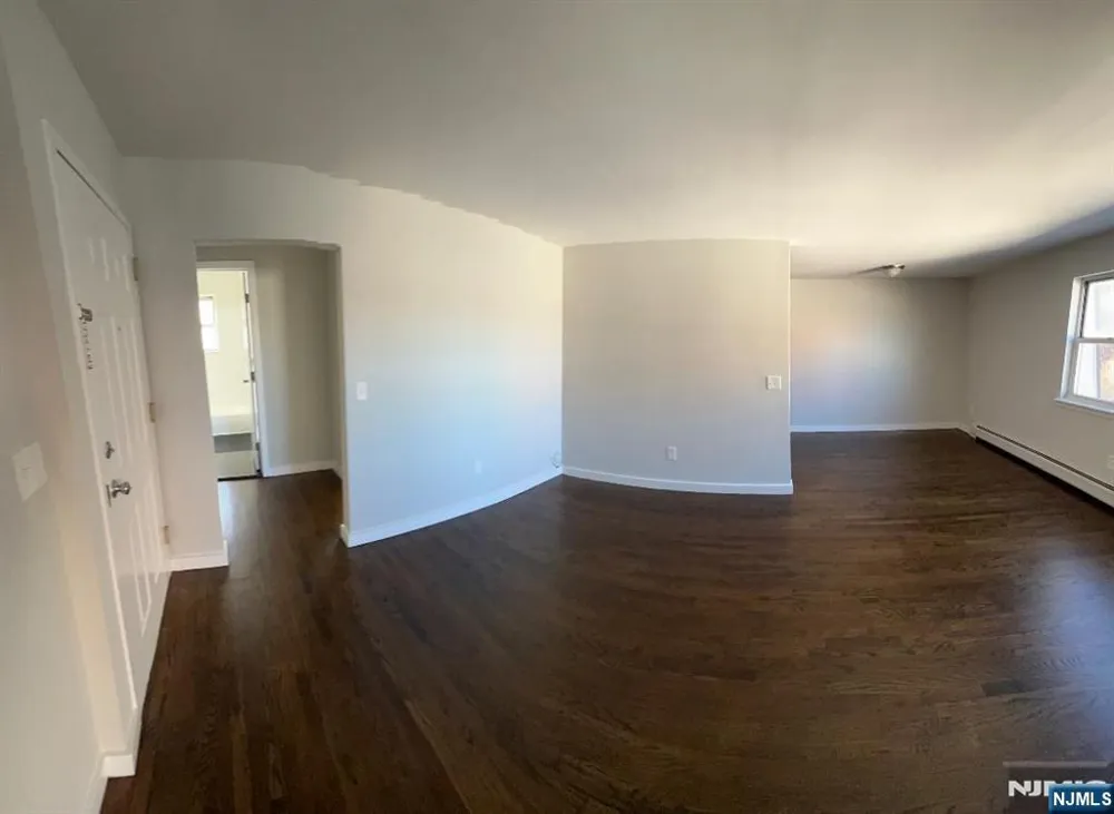 161 18th 4C Union City, NJ 07087
