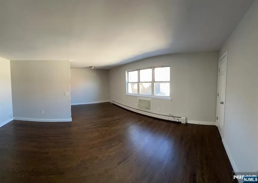 161 18th 4C Union City, NJ 07087