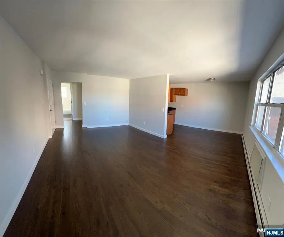 161 18th 4C Union City, NJ 07087