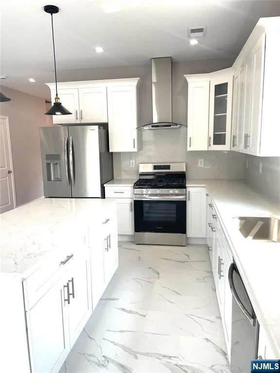 761B 4th Street Secaucus, NJ 07094