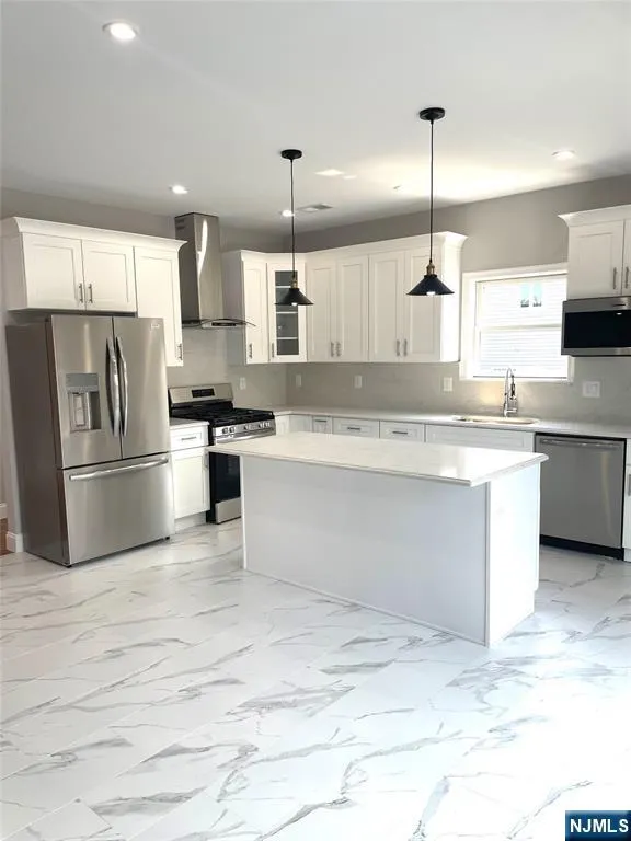 761B 4th Street Secaucus, NJ 07094