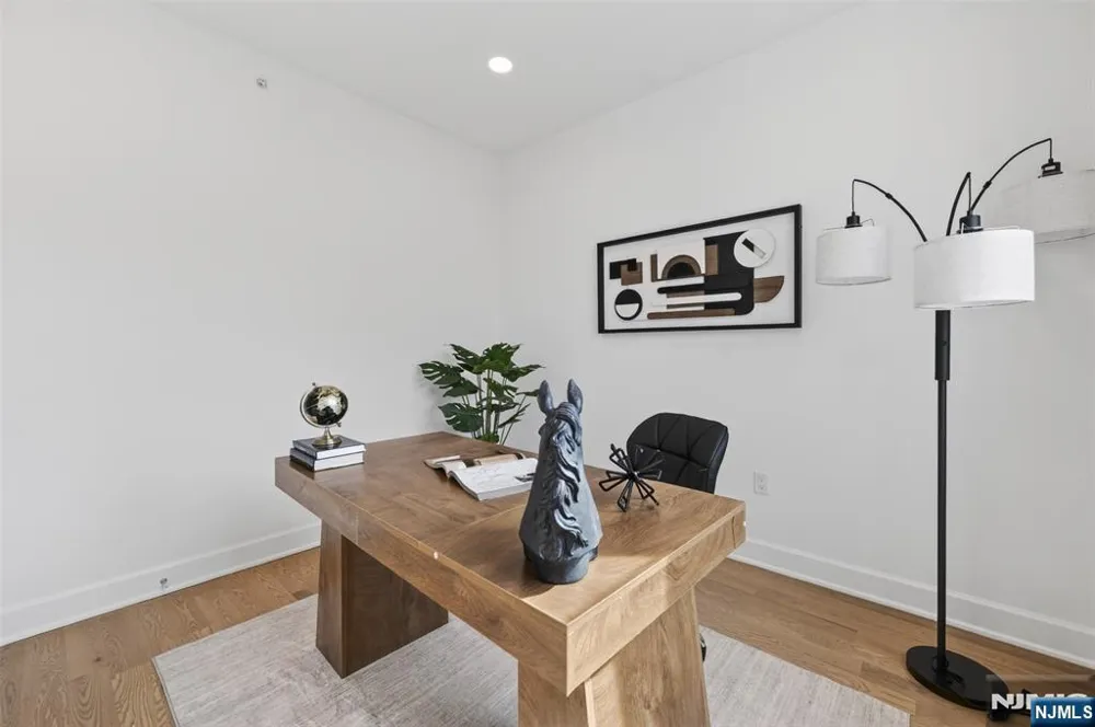 15 Gabriel Court 15 Paramus, NJ 07652