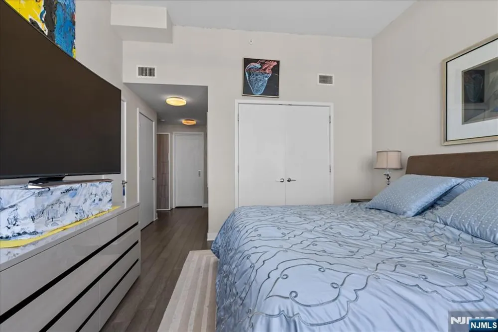 1200 Avenue Port Imp 705 Weehawken, NJ 07086