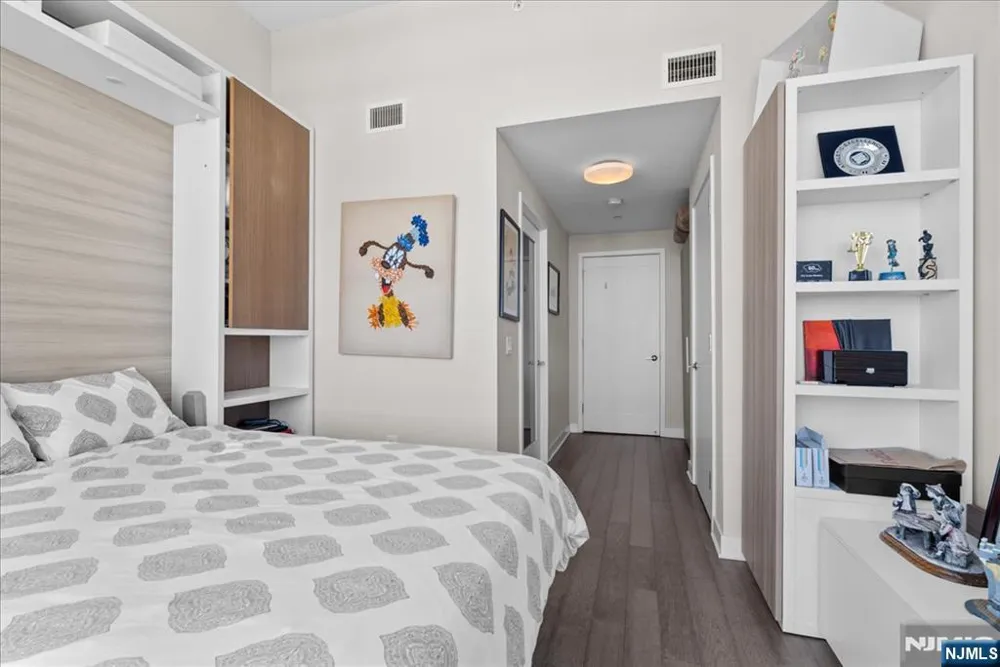 1200 Avenue Port Imp 705 Weehawken, NJ 07086