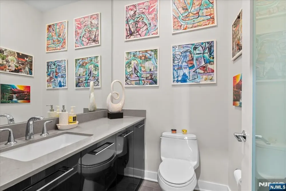 1200 Avenue Port Imp 705 Weehawken, NJ 07086