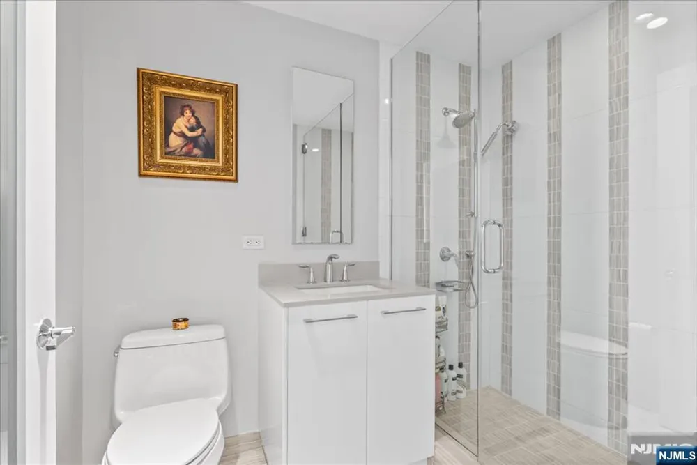1200 Avenue Port Imp 705 Weehawken, NJ 07086