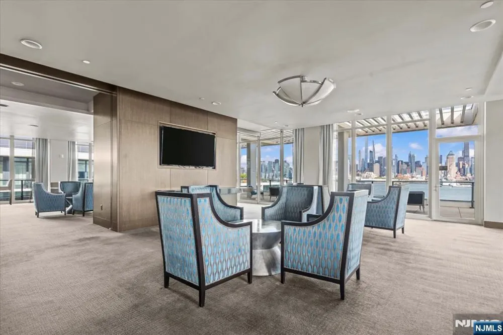 1200 Avenue Port Imp 705 Weehawken, NJ 07086