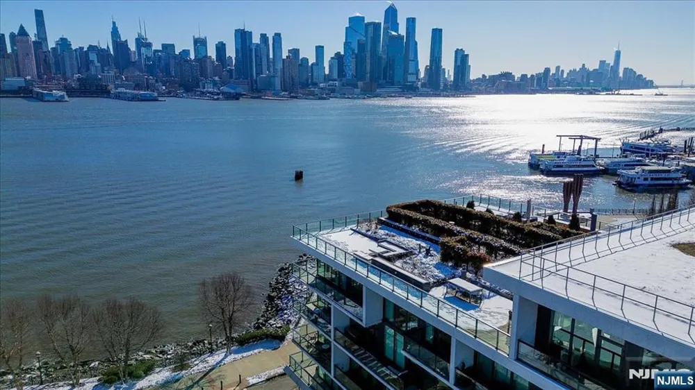 1200 Avenue Port Imp 705 Weehawken, NJ 07086