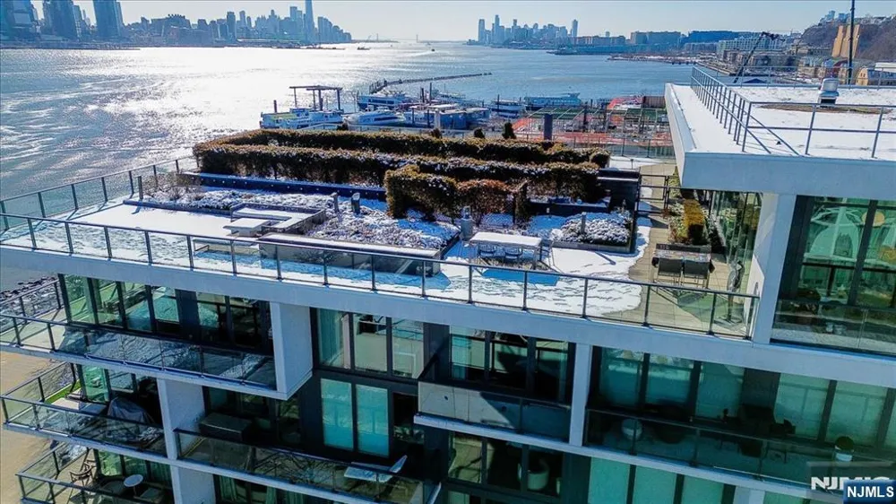 1200 Avenue Port Imp 705 Weehawken, NJ 07086