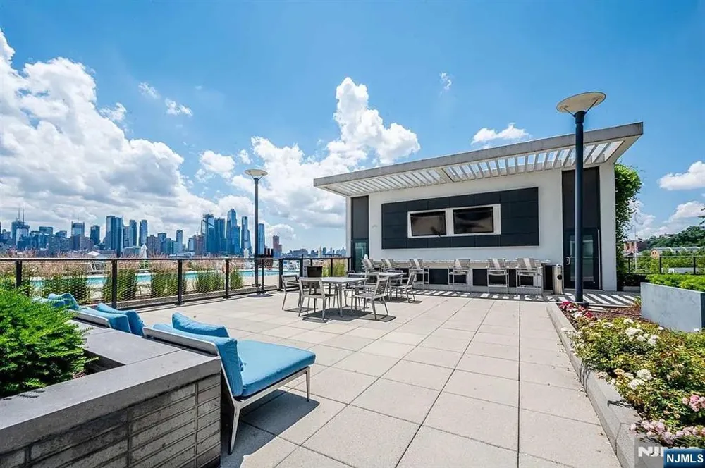 1200 Avenue Port Imp 705 Weehawken, NJ 07086