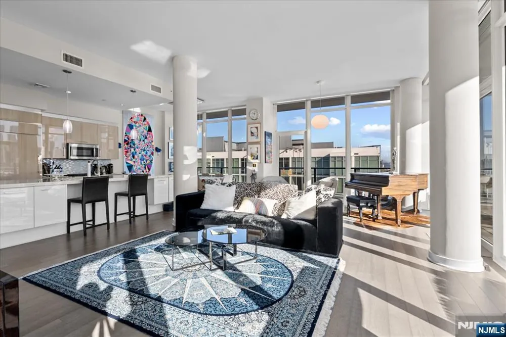 1200 Avenue Port Imp 705 Weehawken, NJ 07086