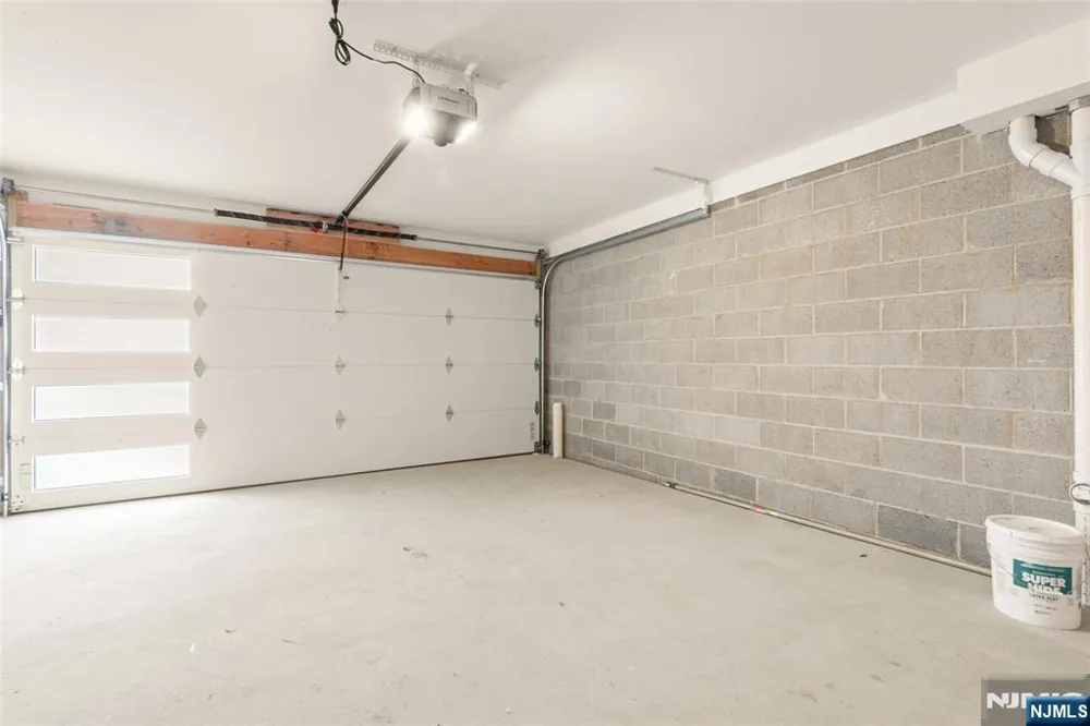 230 8th Street B Palisades Park, NJ 07650