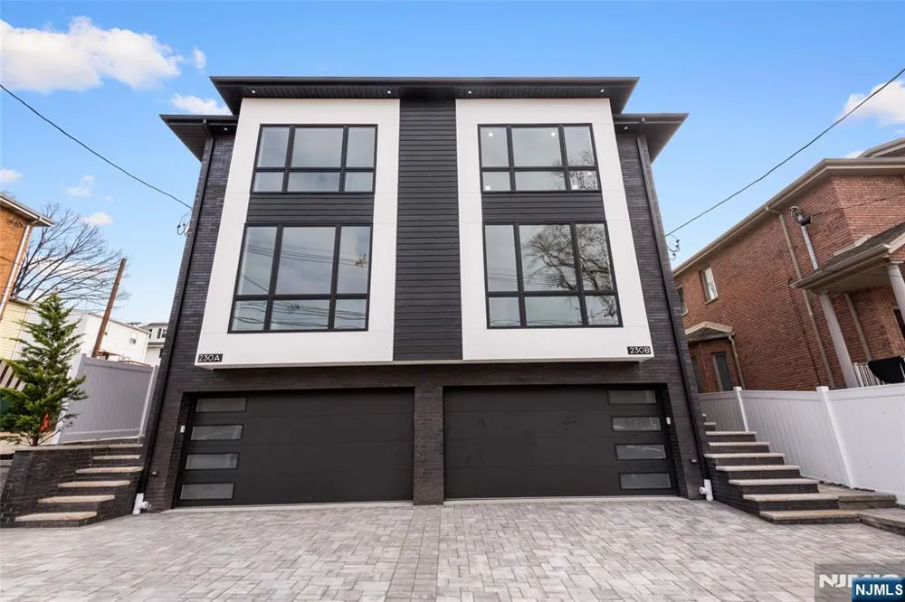 230 8th Street B Palisades Park, NJ 07650