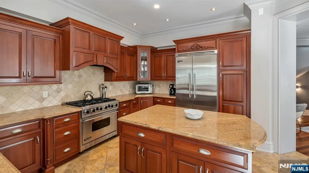 114 Bellaire Drive Demarest, NJ 07627