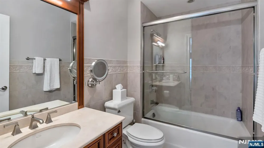 114 Bellaire Drive Demarest, NJ 07627