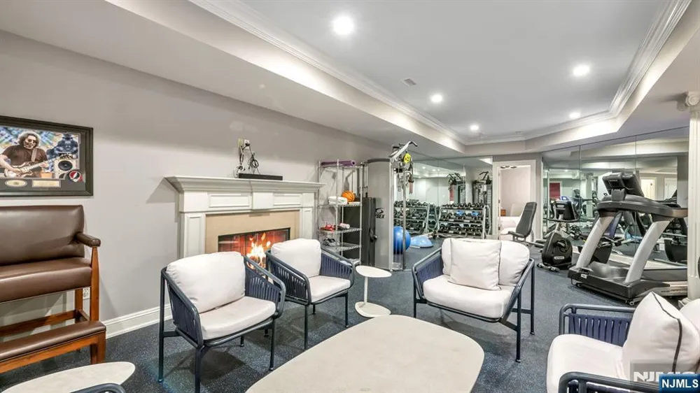 114 Bellaire Drive Demarest, NJ 07627