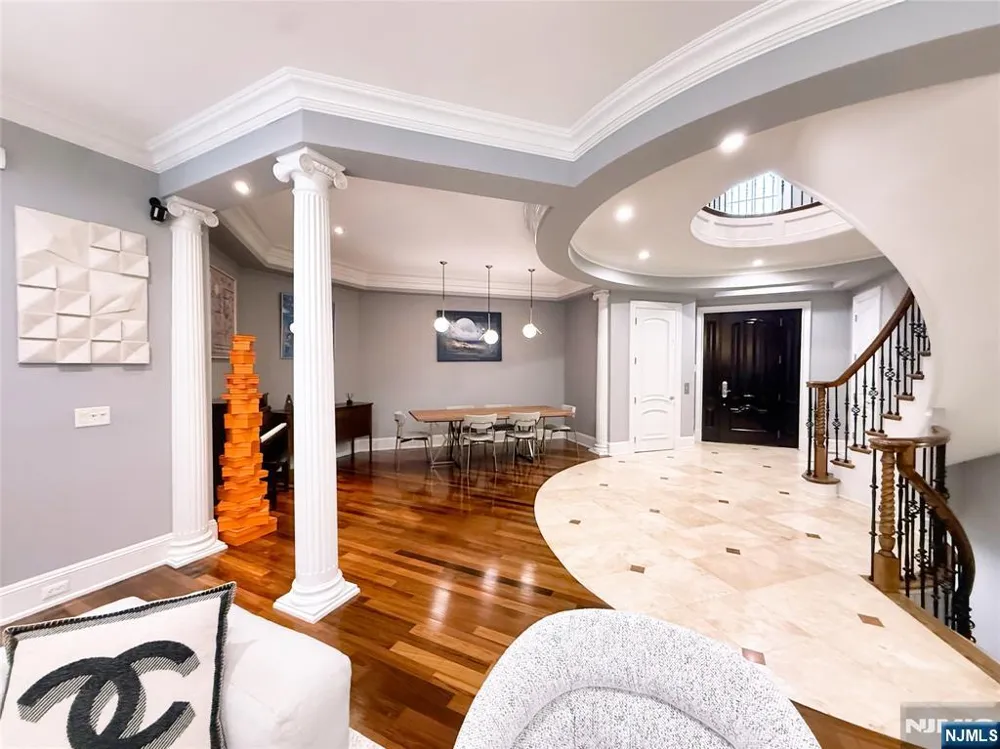 114 Bellaire Drive Demarest, NJ 07627