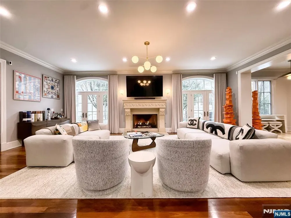 114 Bellaire Drive Demarest, NJ 07627