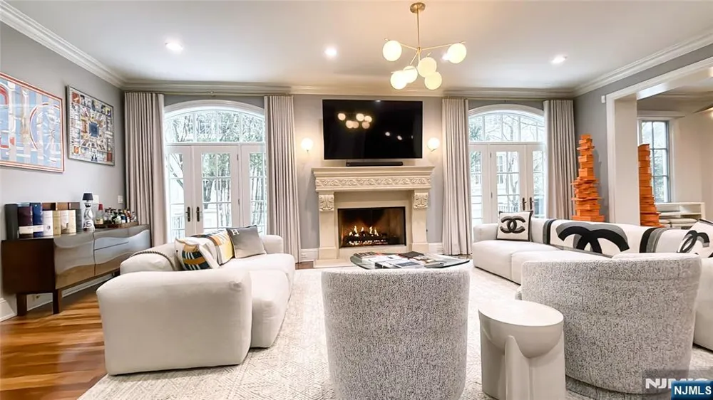 114 Bellaire Drive Demarest, NJ 07627