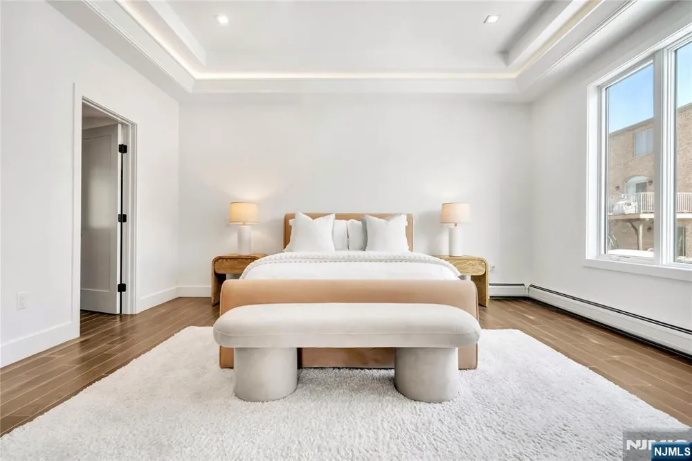 428 6th Street 1 Palisades Park, NJ 07650