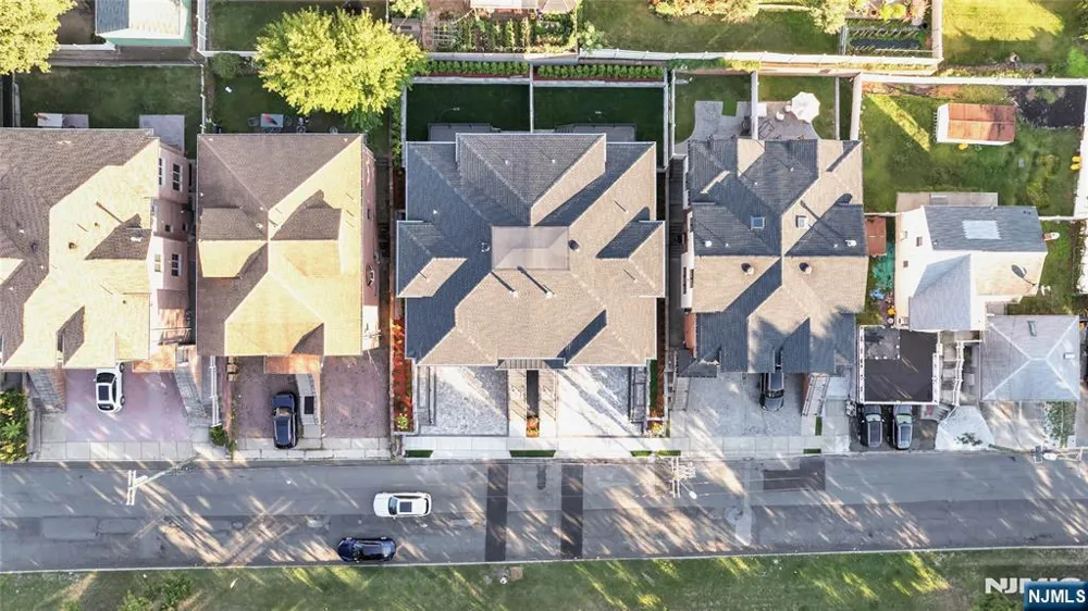 428 6th Street 1 Palisades Park, NJ 07650