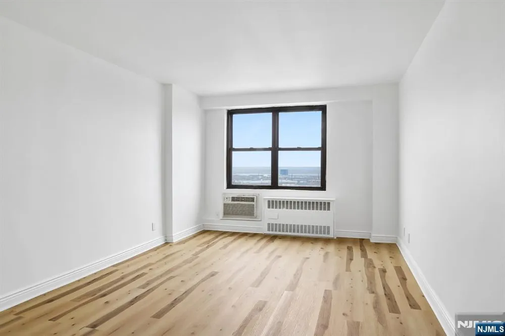 500 Central Avenue 1617 Union City, NJ 07087