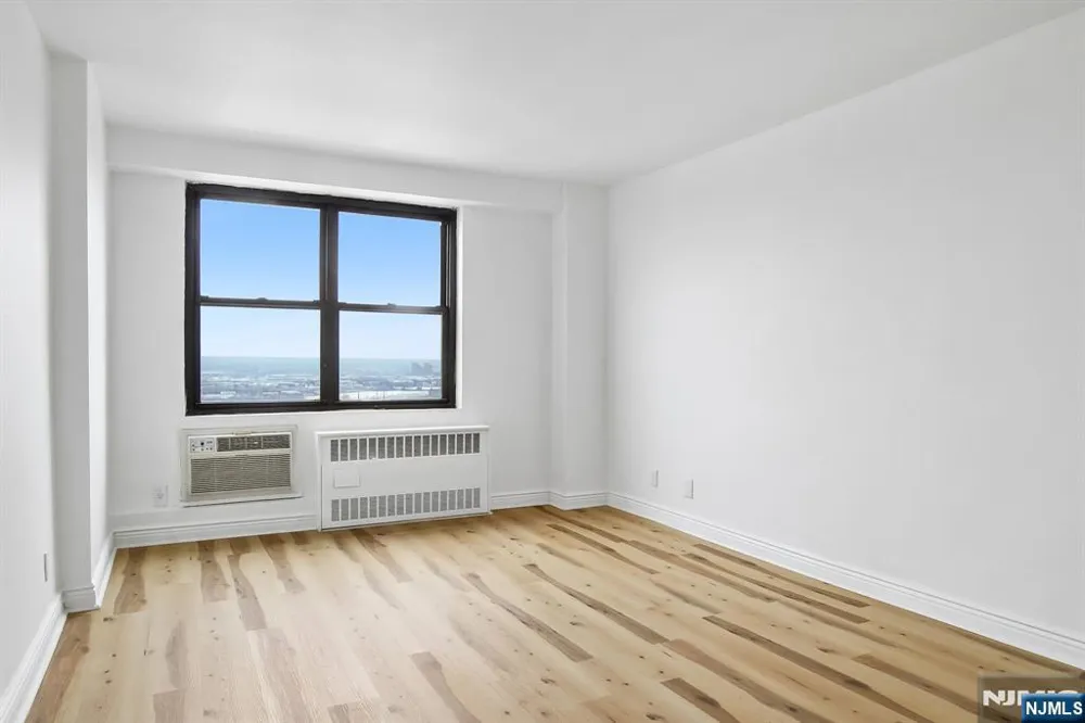 500 Central Avenue 1617 Union City, NJ 07087