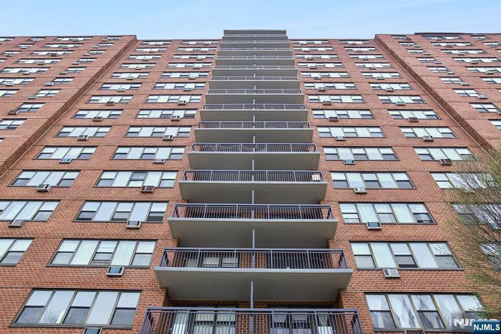 500 Central Avenue 1617 Union City, NJ 07087