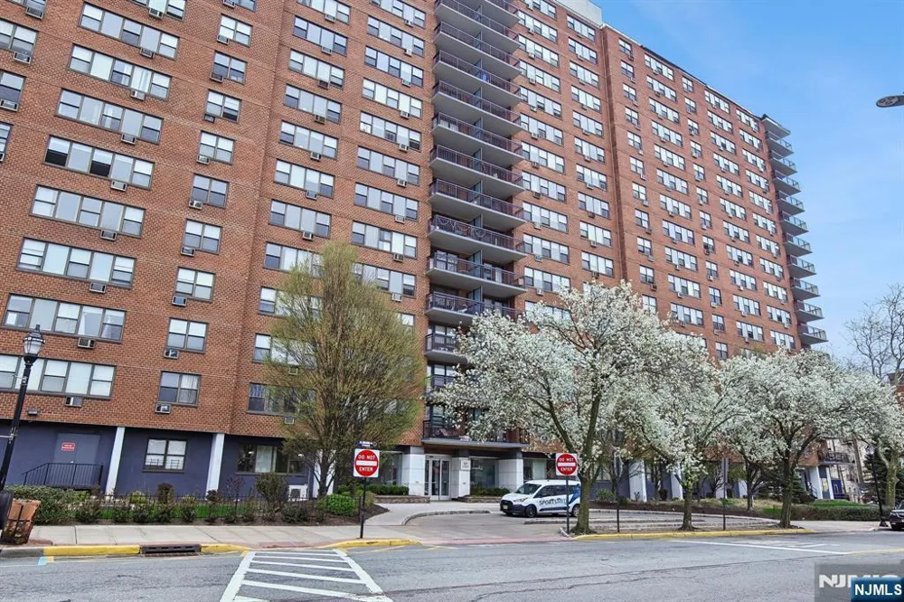 500 Central Avenue 1617 Union City, NJ 07087