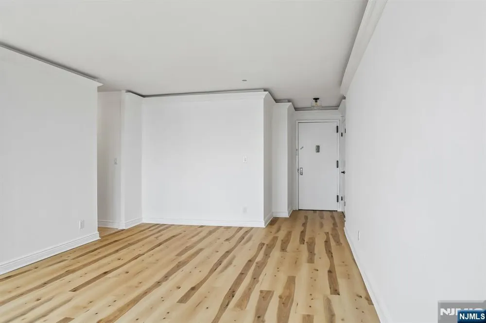 500 Central Avenue 1617 Union City, NJ 07087