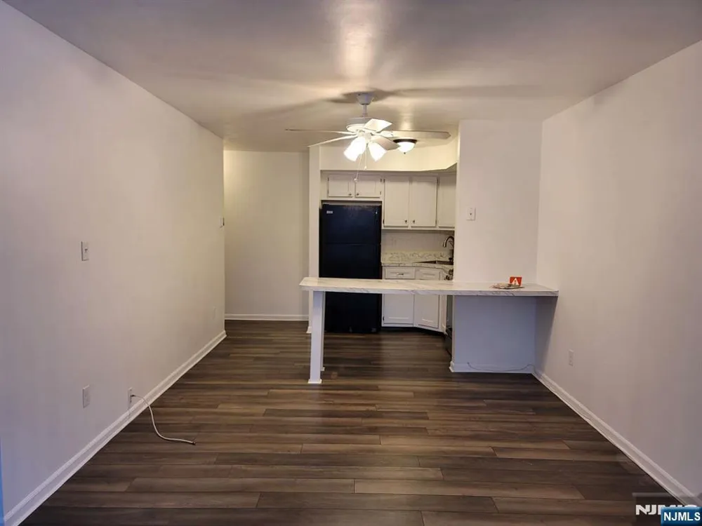 2004 Hawthorne Lane Mahwah, NJ 07430