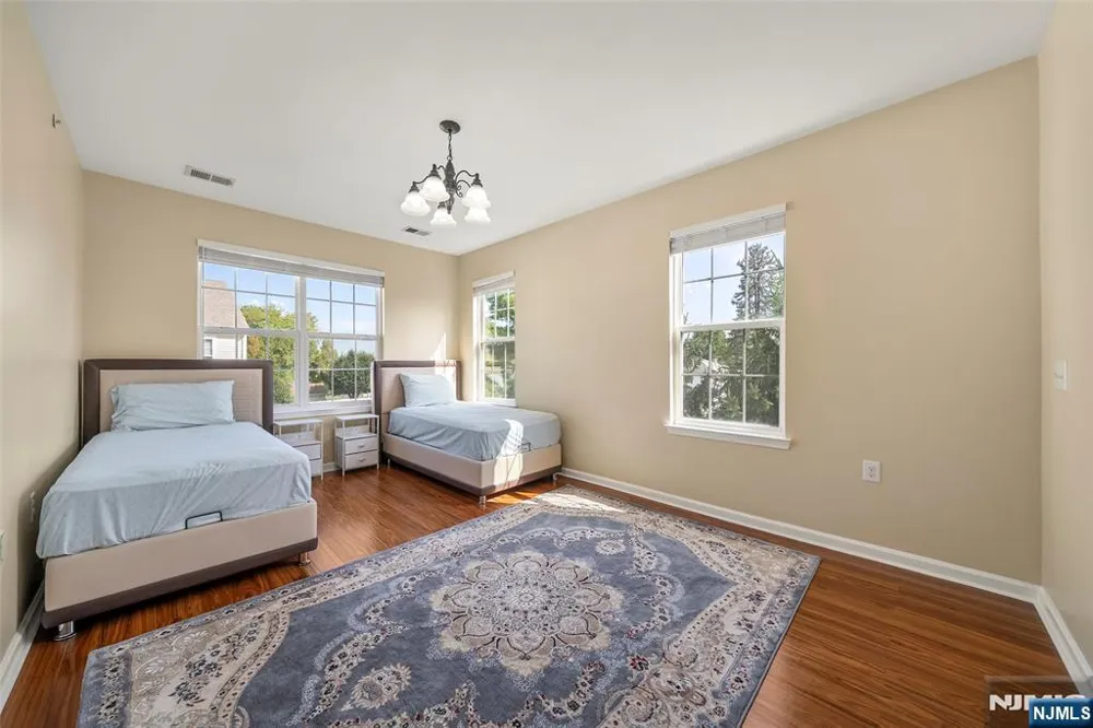 3 Holly Lane Garfield, NJ 07026