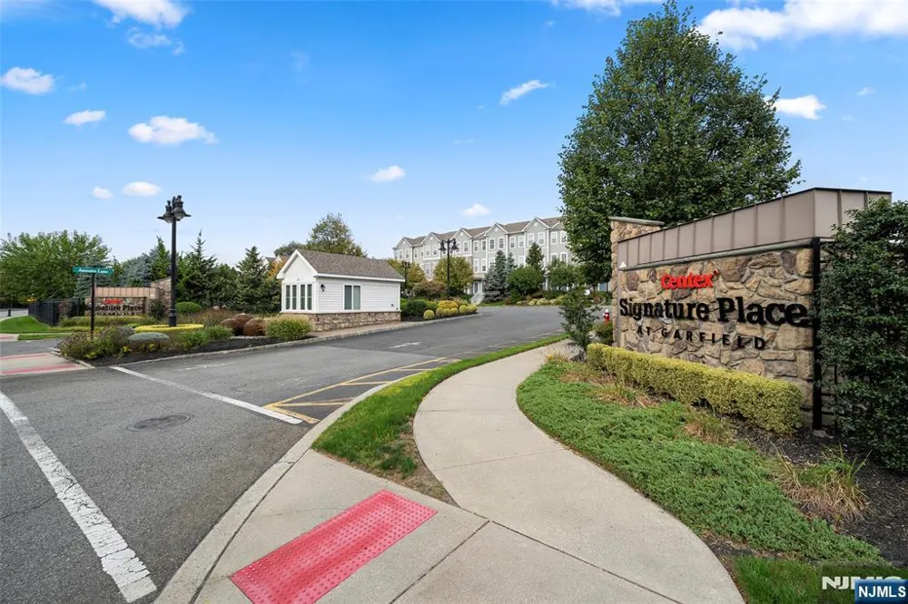 3 Holly Lane Garfield, NJ 07026
