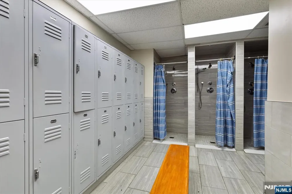 1705 Harmon Cove Tower Secaucus, NJ 07094