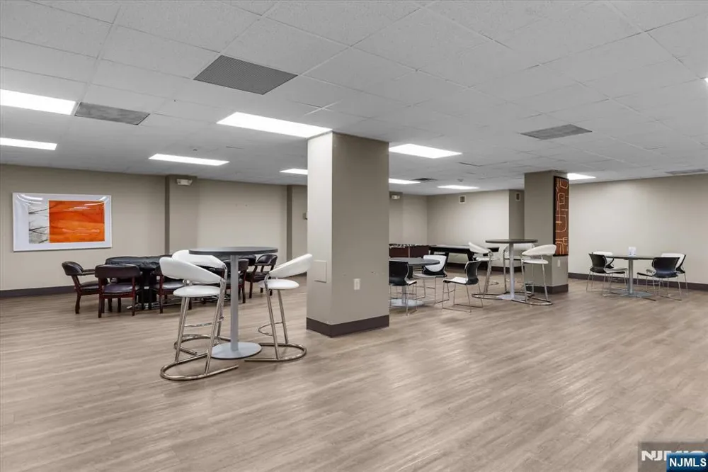 1705 Harmon Cove Tower Secaucus, NJ 07094