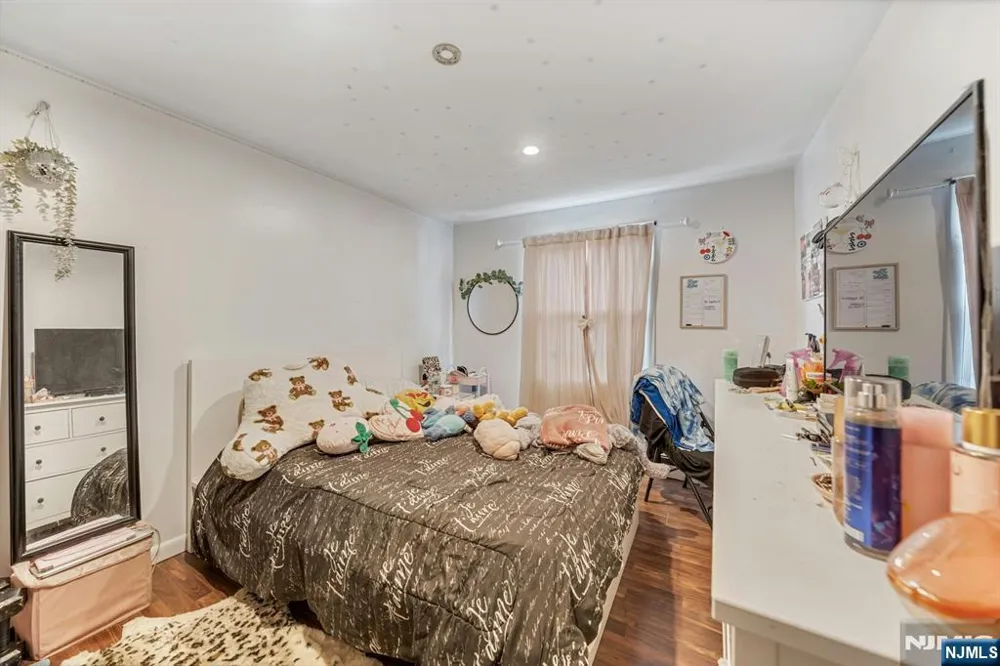 13 Allen Street 13 Passaic, NJ 07055