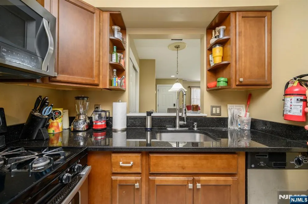 235 Dakota Street 1 Paterson, NJ 07503