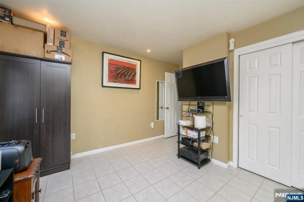 235 Dakota Street 1 Paterson, NJ 07503
