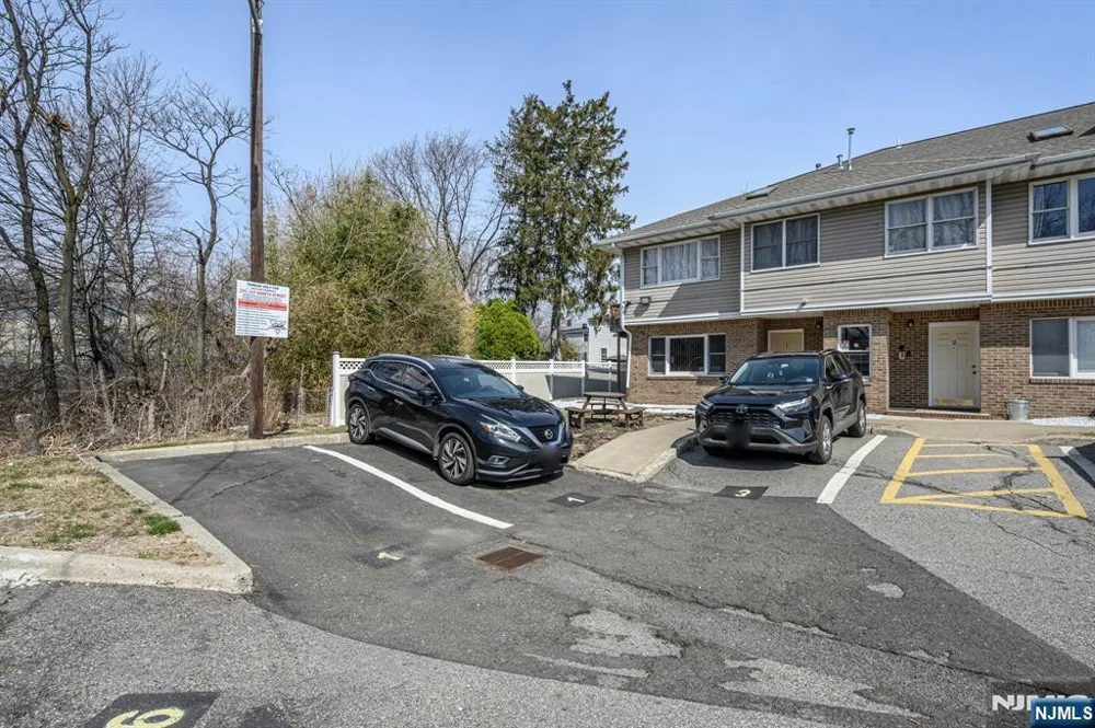 235 Dakota Street 1 Paterson, NJ 07503