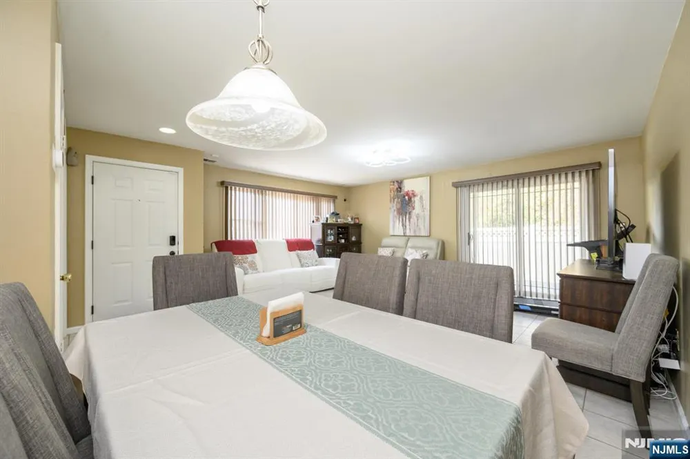 235 Dakota Street 1 Paterson, NJ 07503