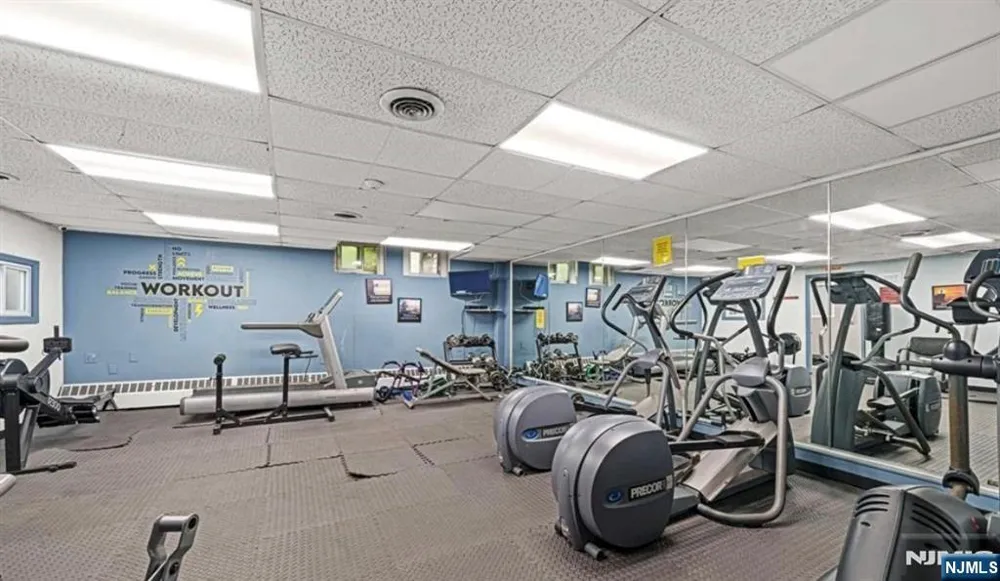 39 E 39th `M1 Paterson, NJ 07514