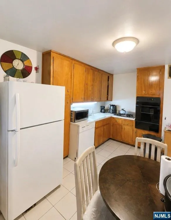 39 E 39th `M1 Paterson, NJ 07514