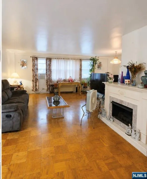 39 E 39th `M1 Paterson, NJ 07514