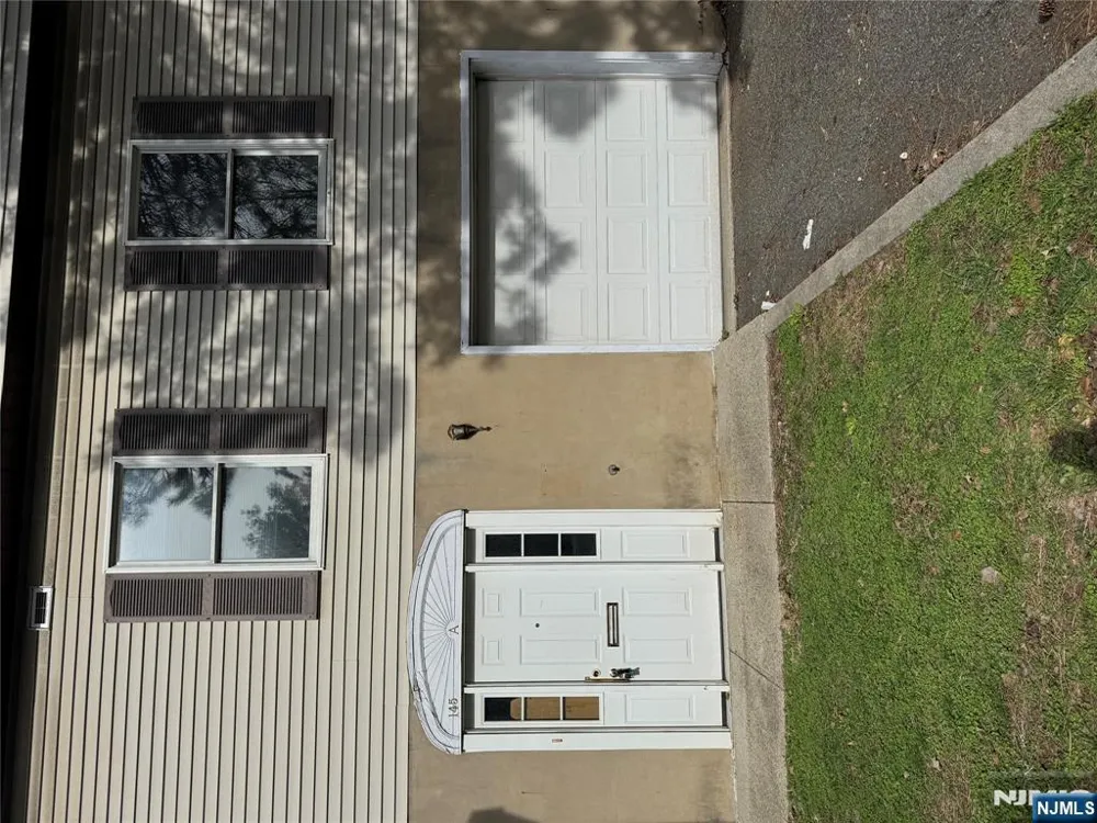 145 Arlington Avenue A East Orange, NJ 07018