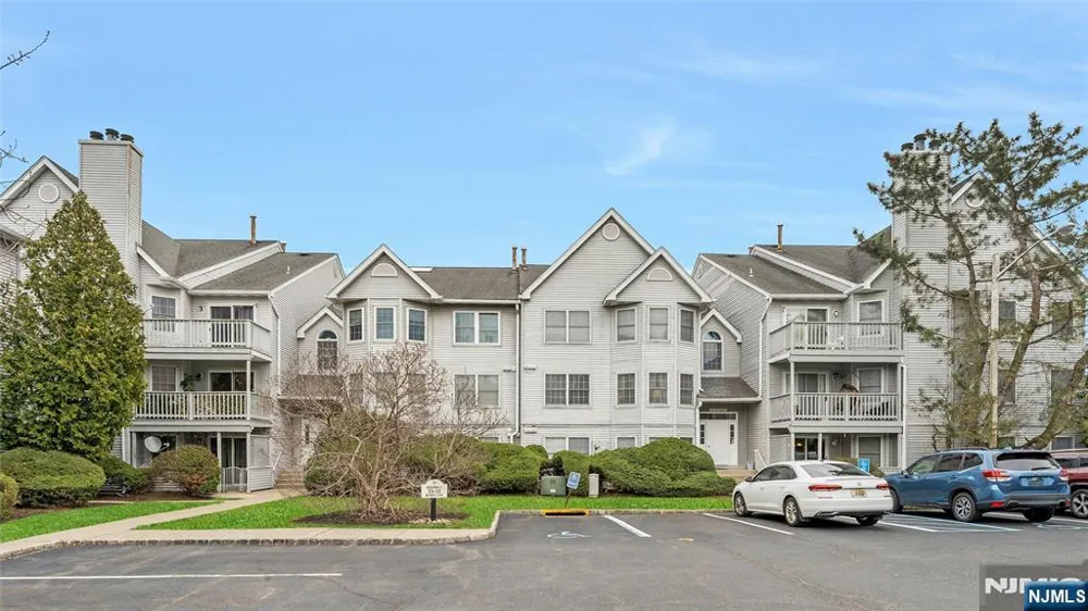 49 Quartz Lane #49 Paterson, NJ 07501